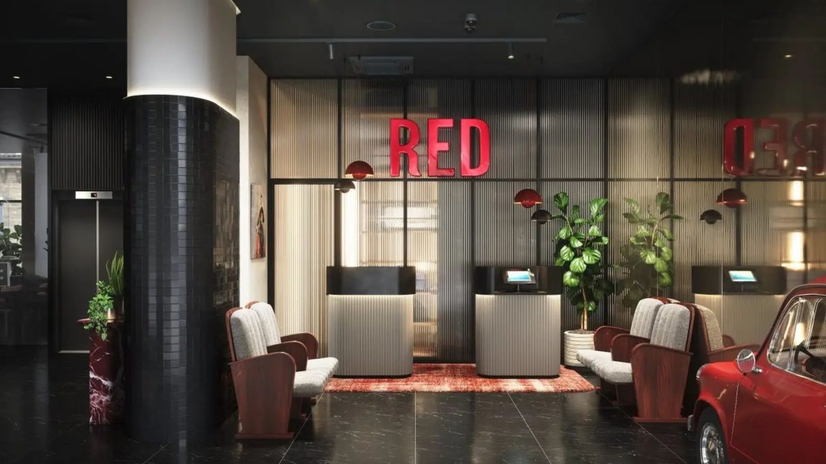 Crvena Zastava 750 krasi predvorje <b>novog Radisson hotela</b> u Beogradu