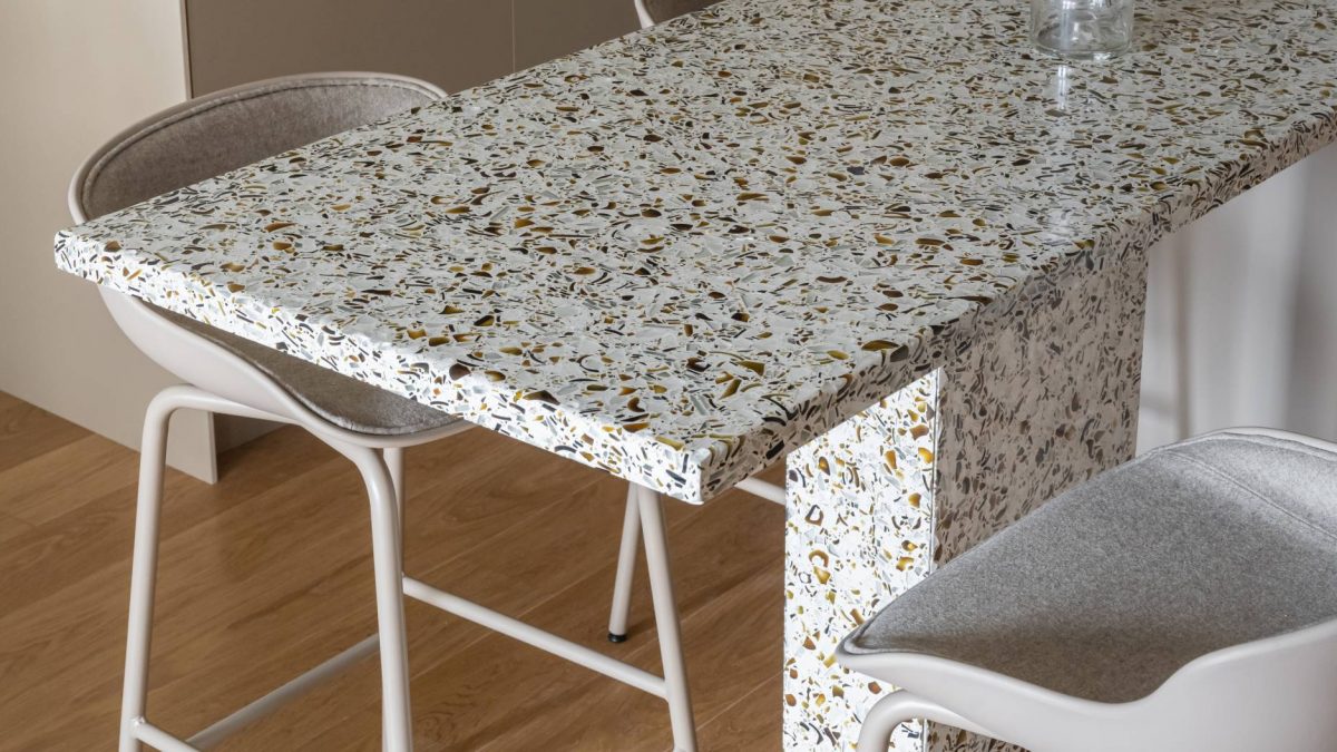 <b>Ploče Fragment iz Čačka</b> prave se od recikliranih staklenih flaša