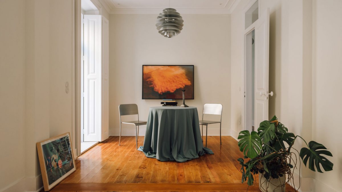 Enterijer kuće u Lisabonu u koju bašta ulazi bez kucanja