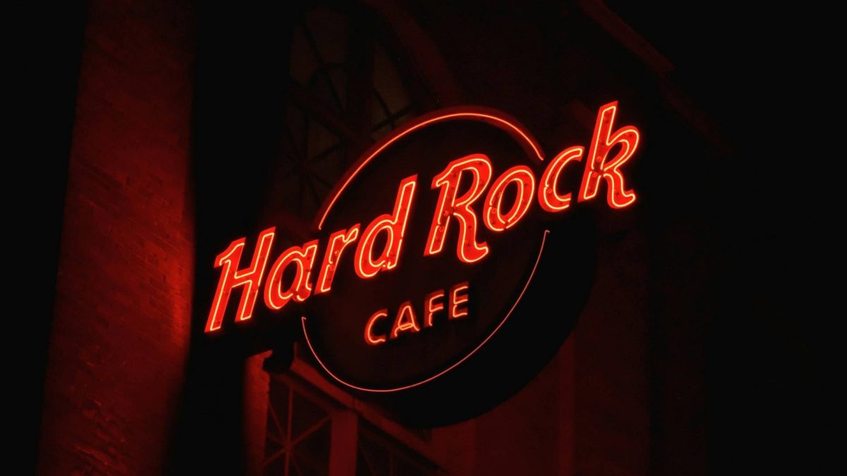 Hard Rock Cafe stiže u Beograd: Otkrivamo šta enterijere ovog brenda čini jedinstvenim