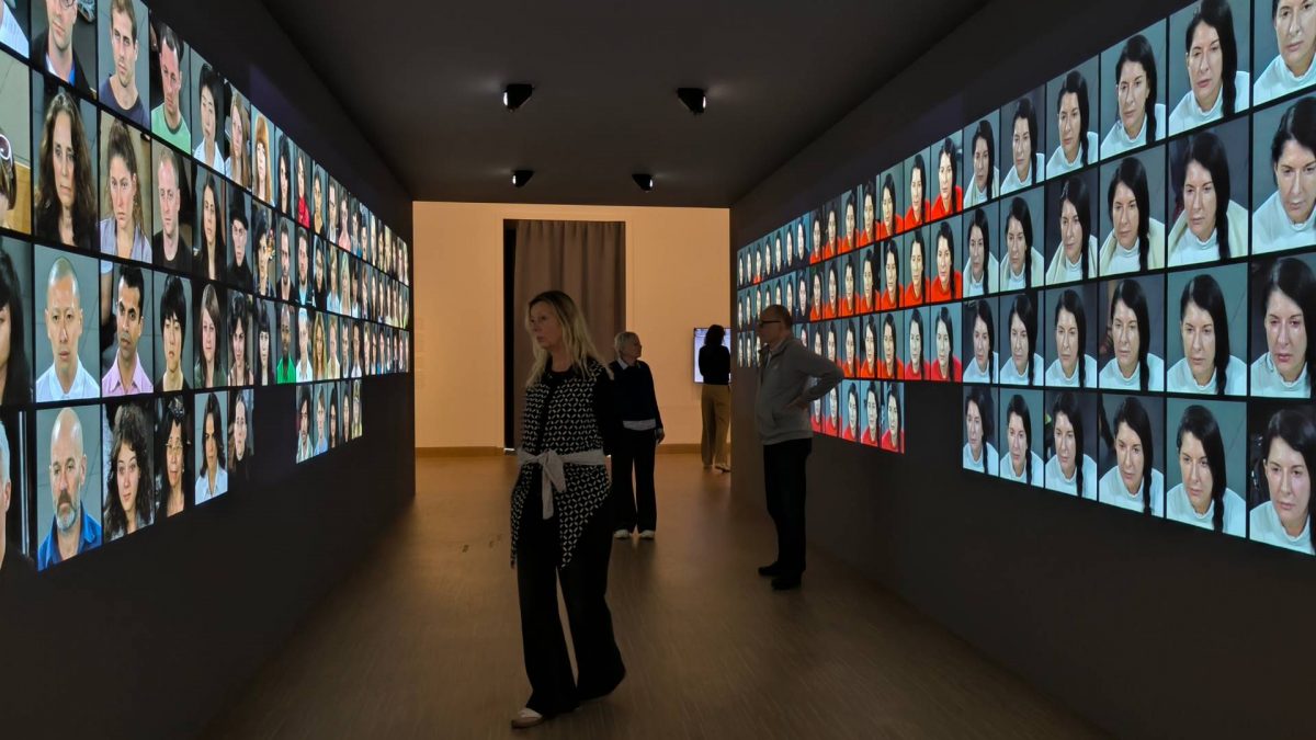 Među prvima smo posetili izložbu Marine Abramović u Beču i ovo su naši utisci