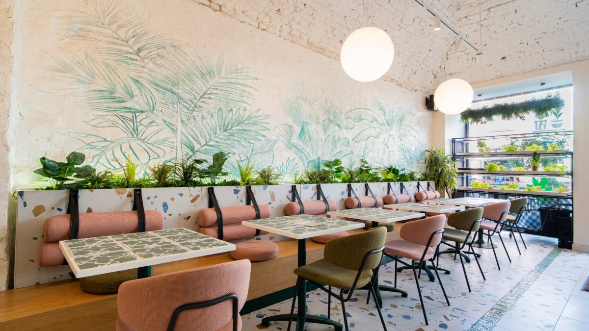 Novo poglavlje starog favorita: Ovako je renoviran enterijer restorana Sweet & Green u Novom Sadu