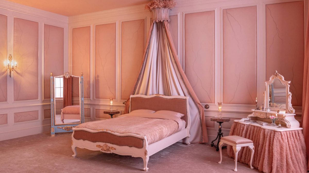 Airbnb nudi noć u enterijeru inspirisanom Orkanskim visovima