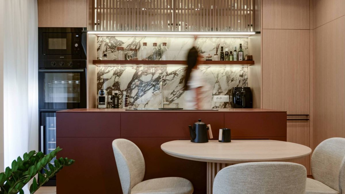 Mali stan na Vračaru krivine i kosine pretvara u prednost