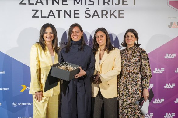 Tim Focal Studija prima nagradu Zlatna šarka za enterijer godine u organizaciji portala Dizajn enterijera